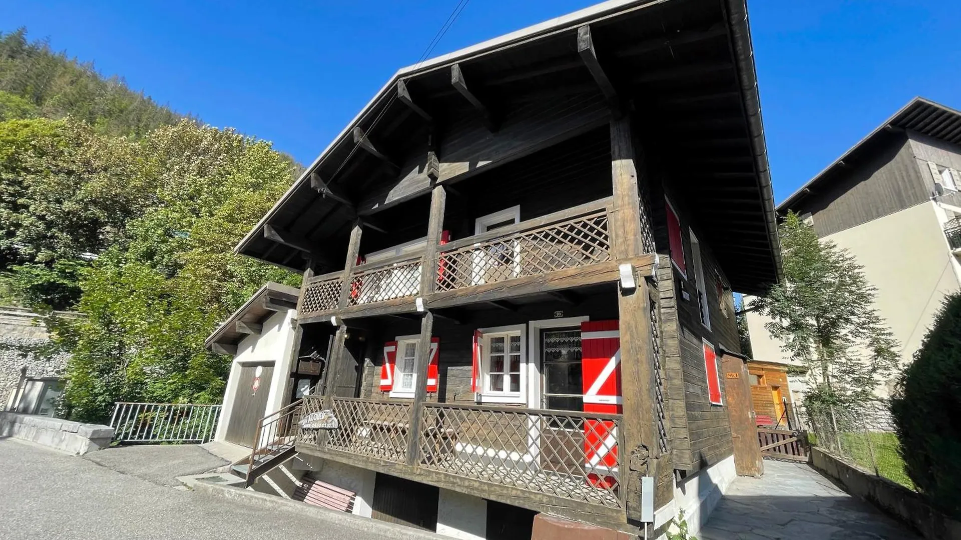 Cotterg - Chalet Individuel 15 Pers, Centre Village Et Proches Pistes De Ski contacts